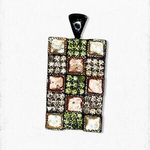 6056. Bronze Enamel Bling Pendant